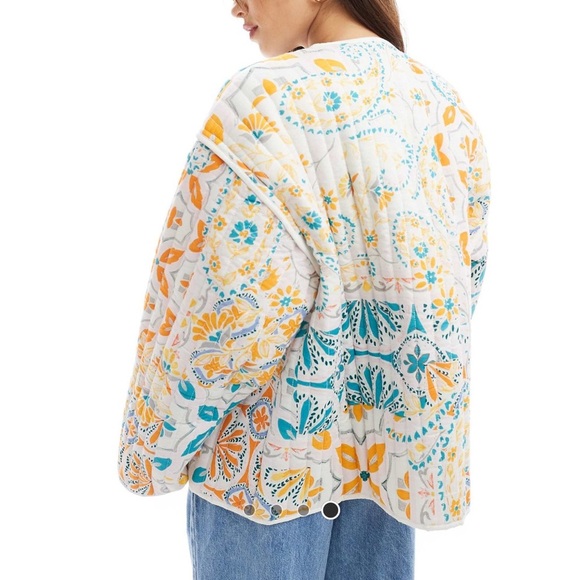 Colorful Patterned Jacket - Picture 2 of 4